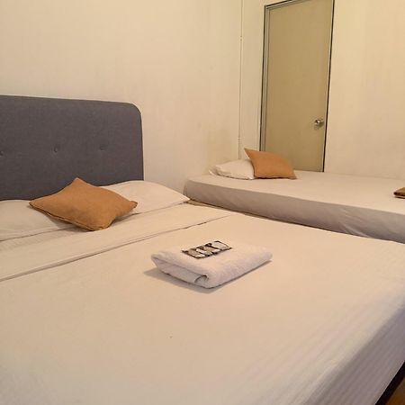 Tonight Hotel George Town Esterno foto
