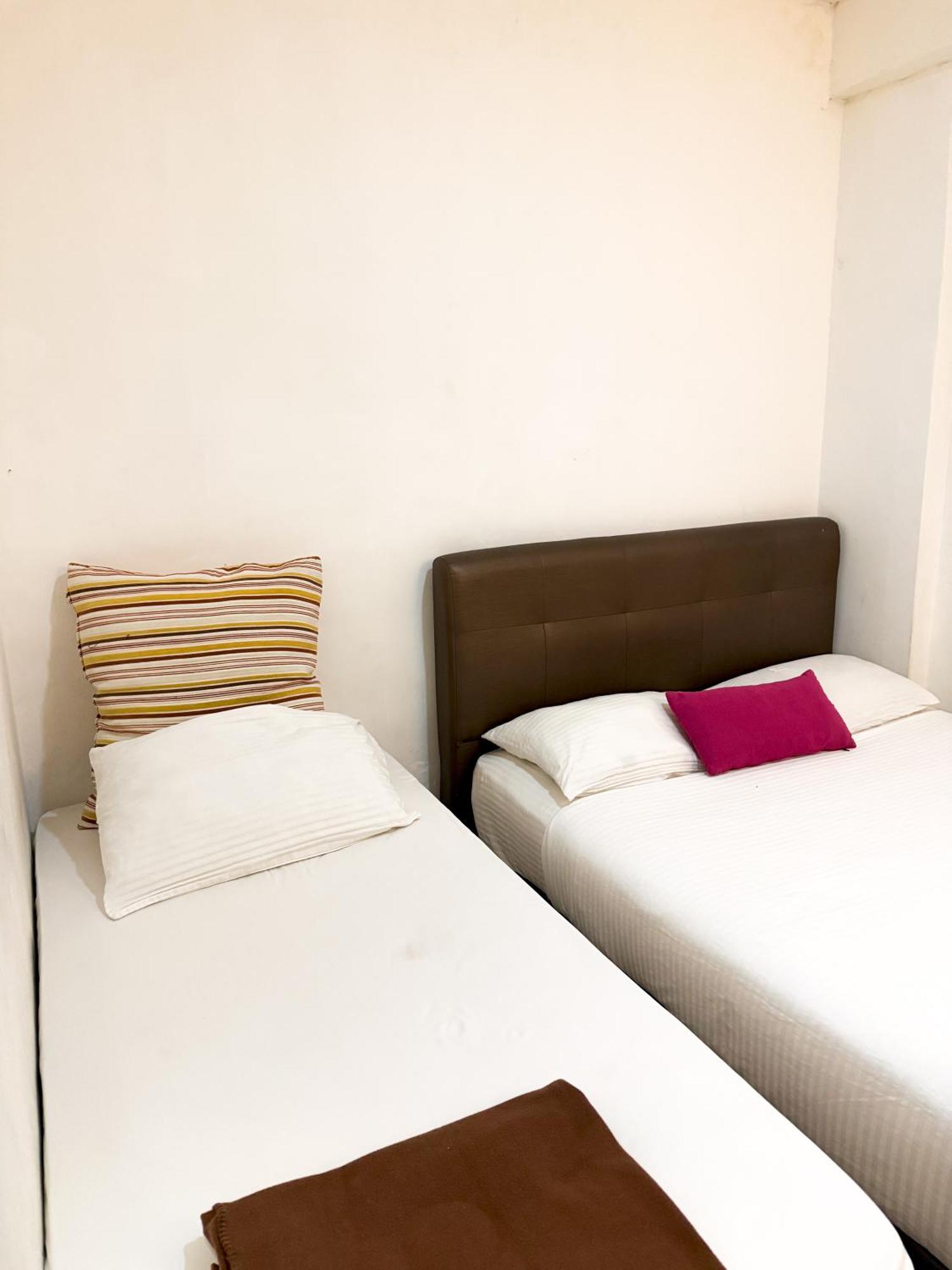 Tonight Hotel George Town Esterno foto